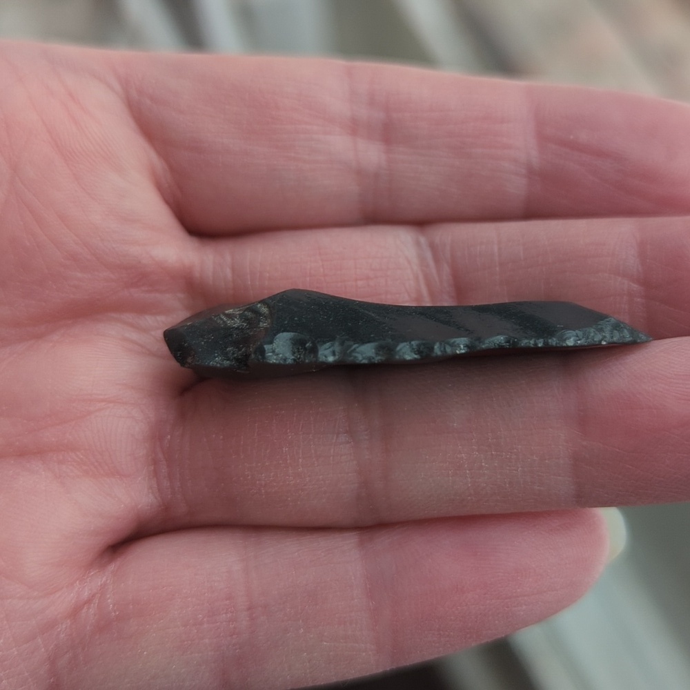 Obsidian Arrowhead - Picture 7 of 7